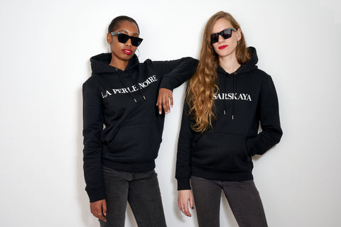 Hoodie Schwarz, Black, Weiße Schrift La Perle Noire, Weiße Schrift Tsarskaya